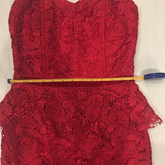 Blaque Label Rylie Strapless Dress Peplum Lace NWT - Picture 7 of 8